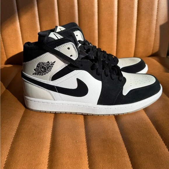 Air Jordan 1 Mid SE Diamond Size 10 Brand New In Box - Picture 2 of 6